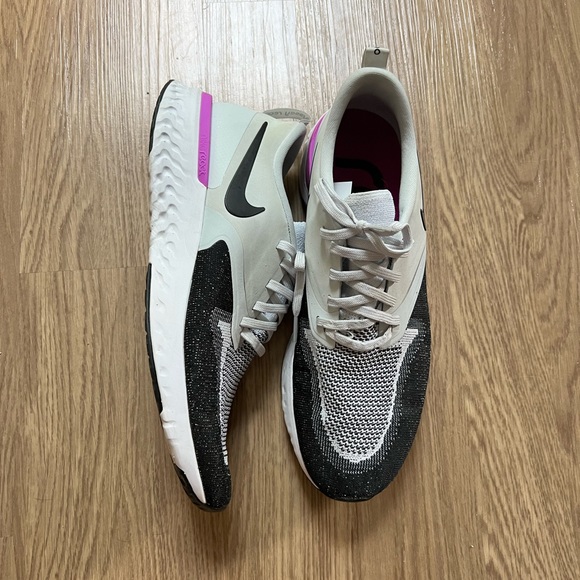 Nike Shoes - Nike Odyssey React Size 11